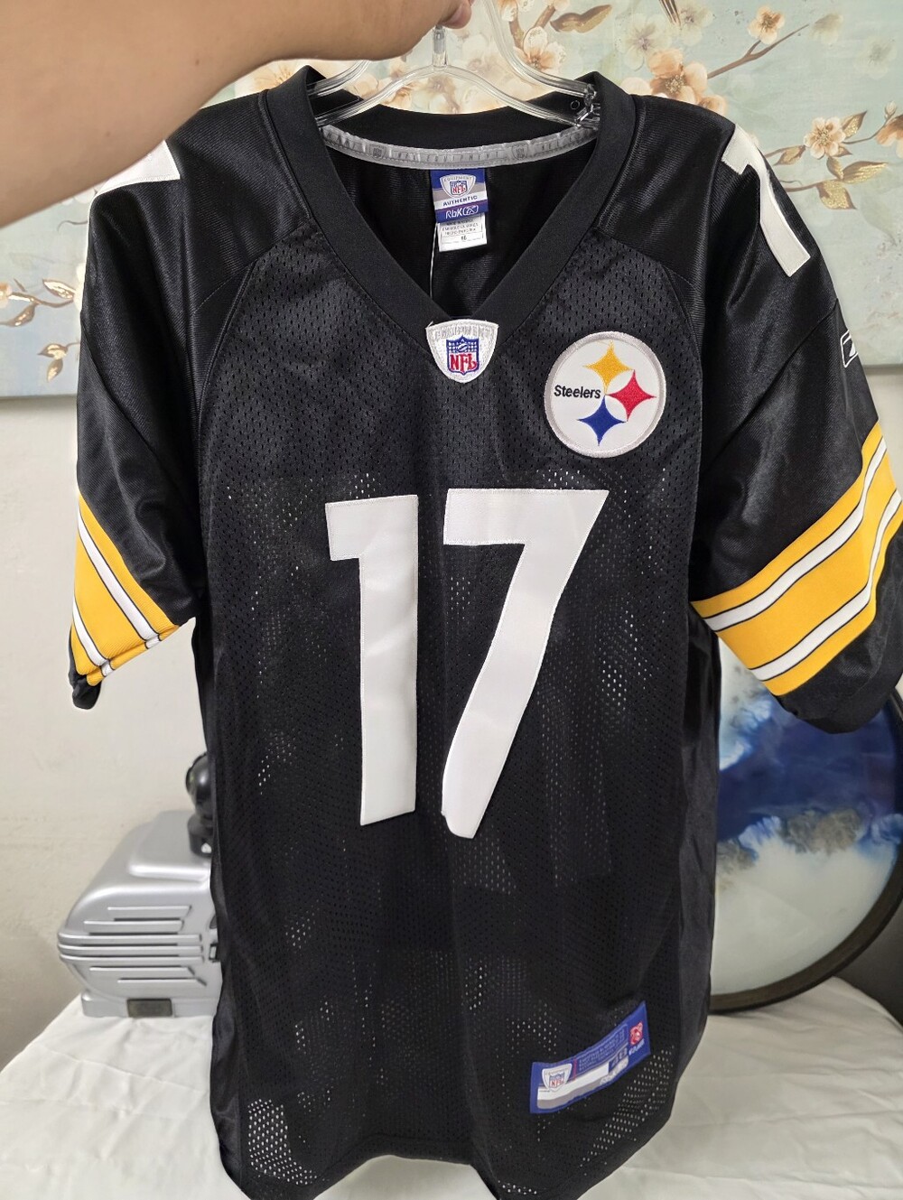 Pittsburgh Steelers #17 Black Football Jersey Size 48 With Tags.